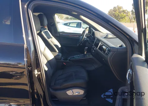 2021 Porsche Macan from USA, damaged, VIN WP1AA2A57MLB01966